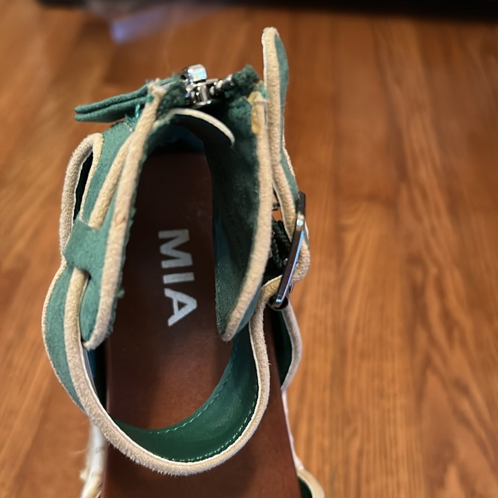 Womens green MIA sandal with RAFFIA heel, size 6 - Picture 4 of 4